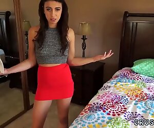 Crony s daughter train prima dată seducing Mele stepfather