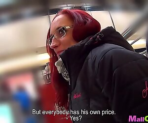 Mallcuties - amatur berambut merah gadis sucking and fucking