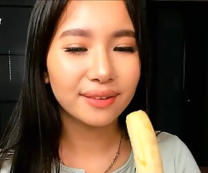 Newcomer Emina just 18 years old. Korean horny face