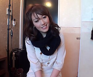 Asiatisch mit großen titten, seriöser pov bei zuhause