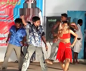 Tamilnadu lányok szexi színpadi hangverseny indiai 19 éves éjszakai dalok 06